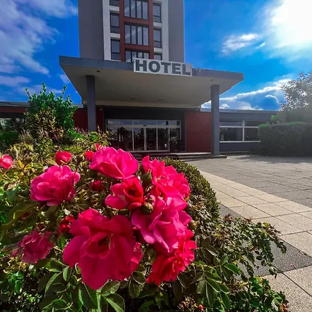 SKYHOTEL Merseburg-3